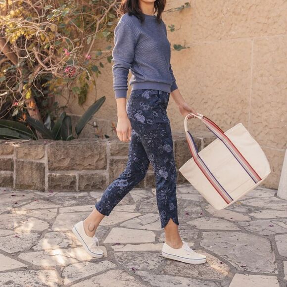 Marine Layer Navy Blue Floral Re-Spun Allison Pants - Medium - Picture 1 of 3